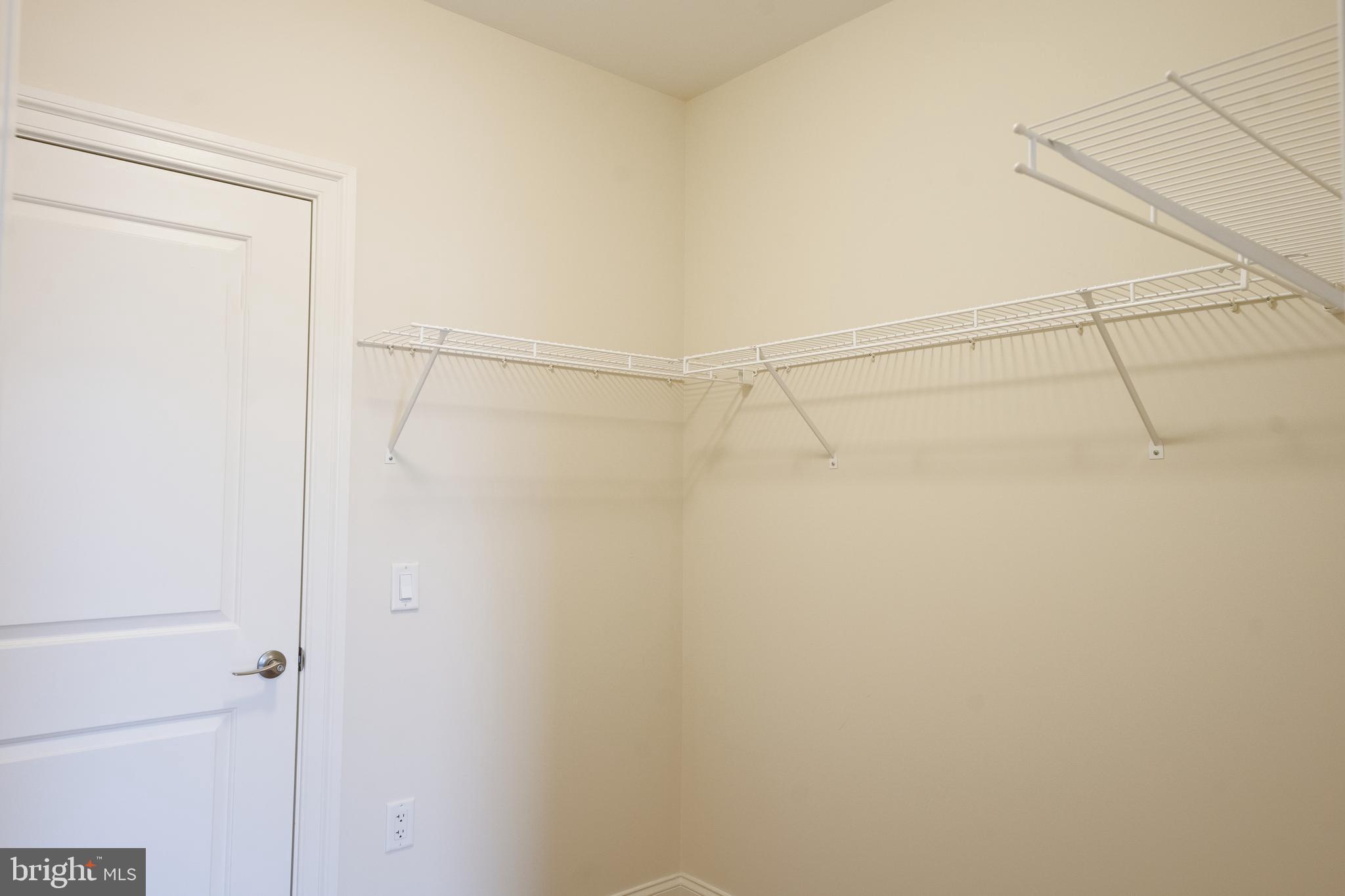 PALLADIAN - Residential Lease