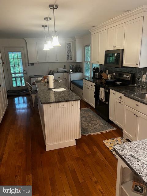 114 WYNNEWOOD DRIVE