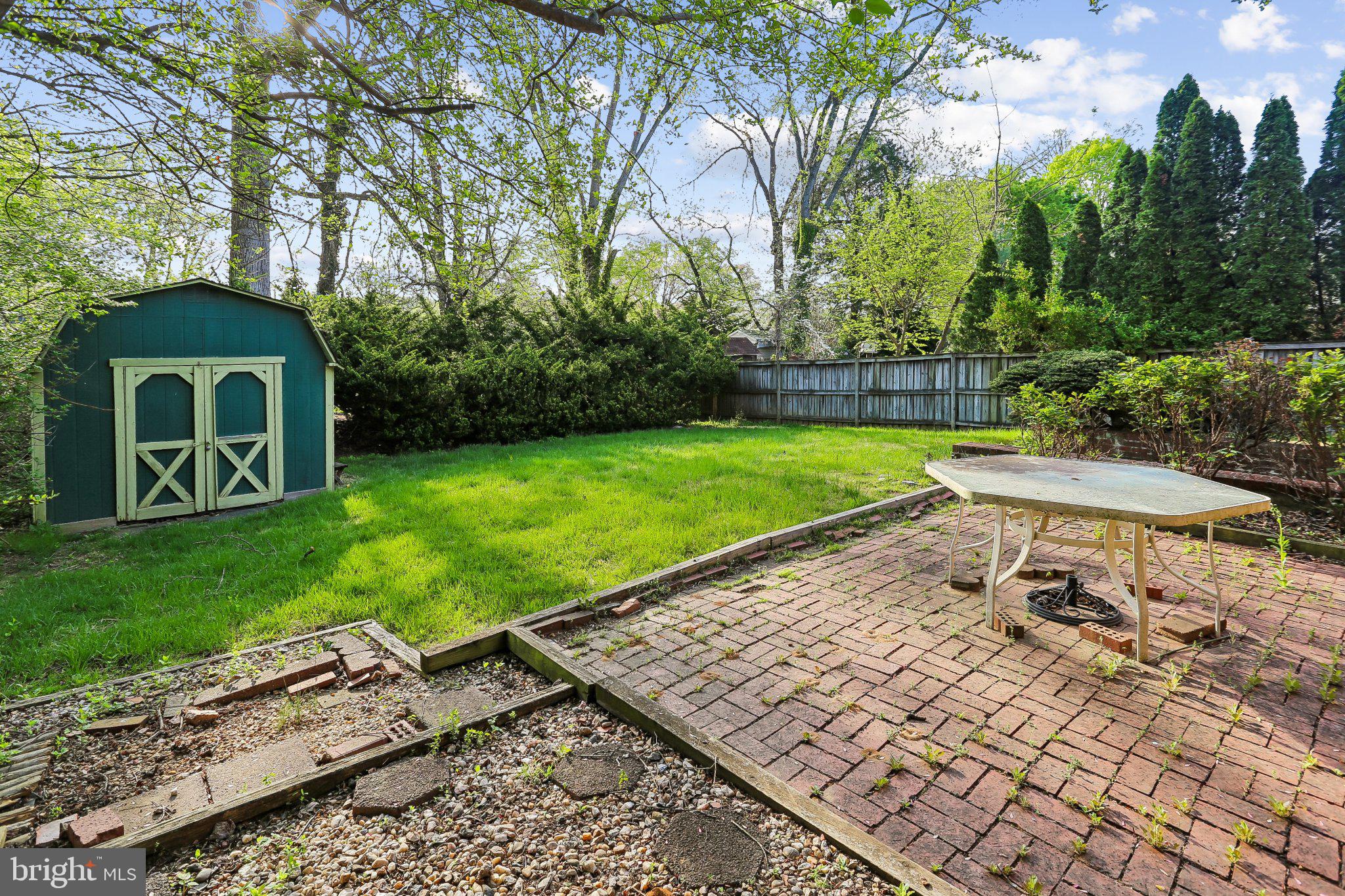 WHEATON WOODS - Residential