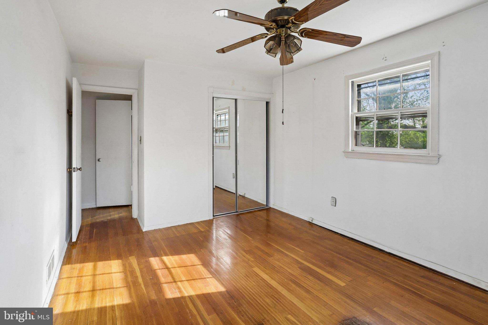 WHEATON WOODS - Residential