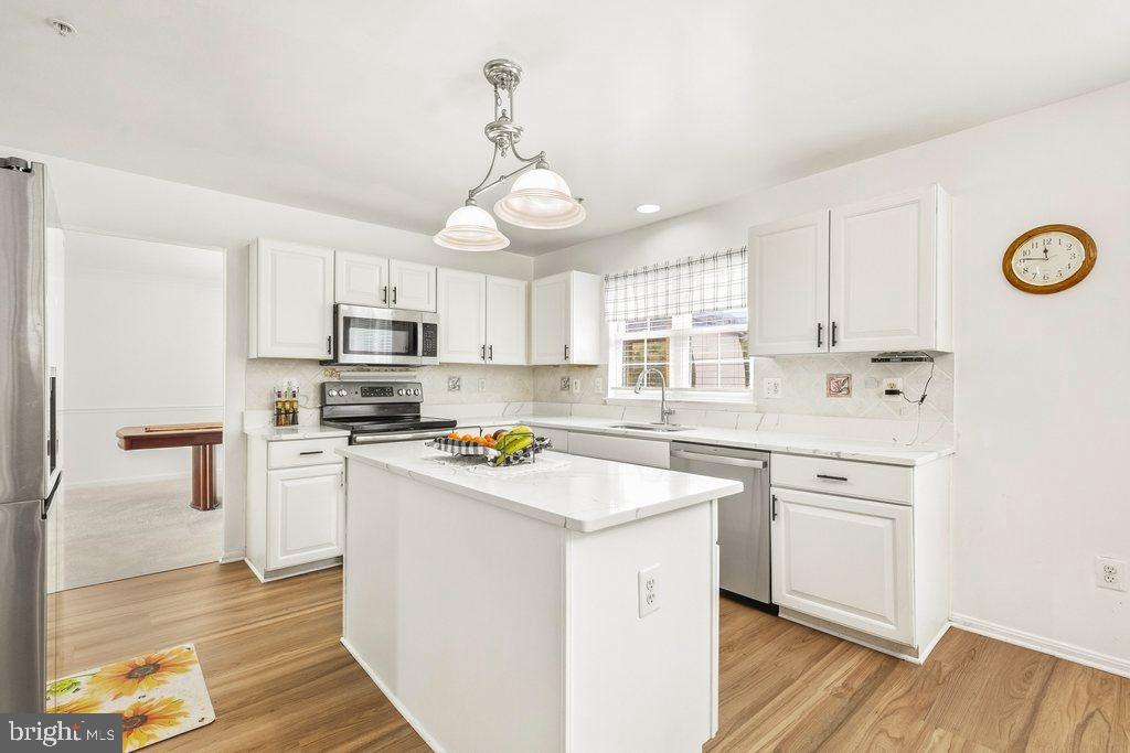 SNOWDEN POND - Residential