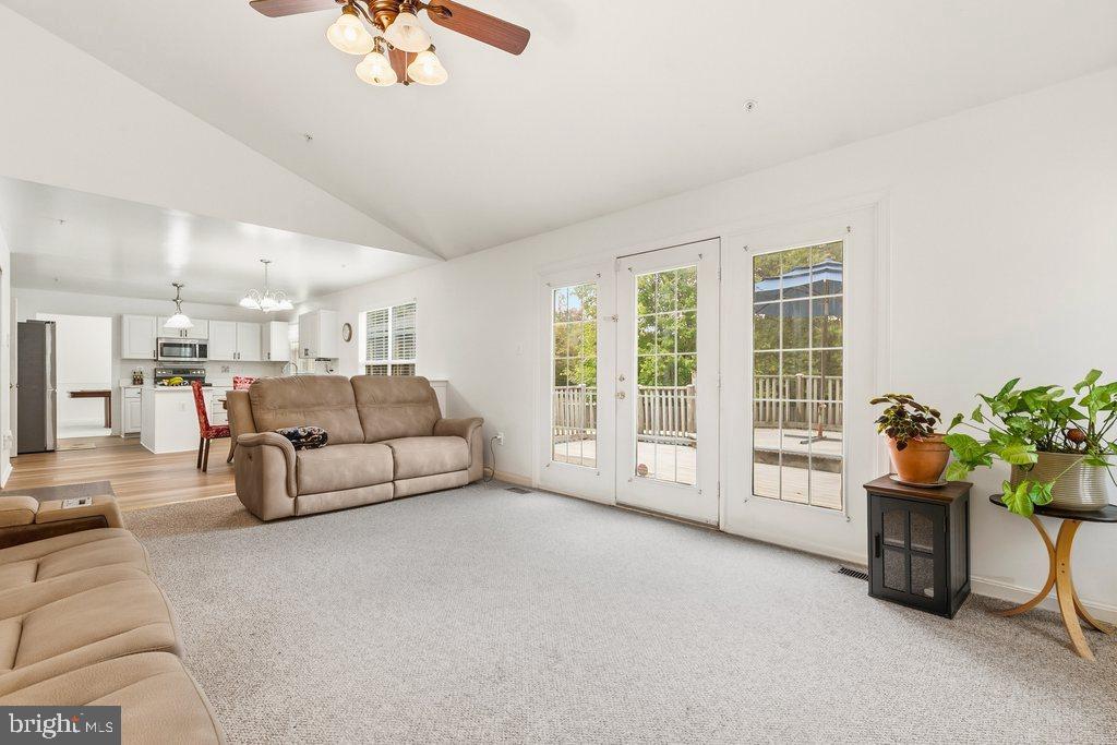 SNOWDEN POND - Residential