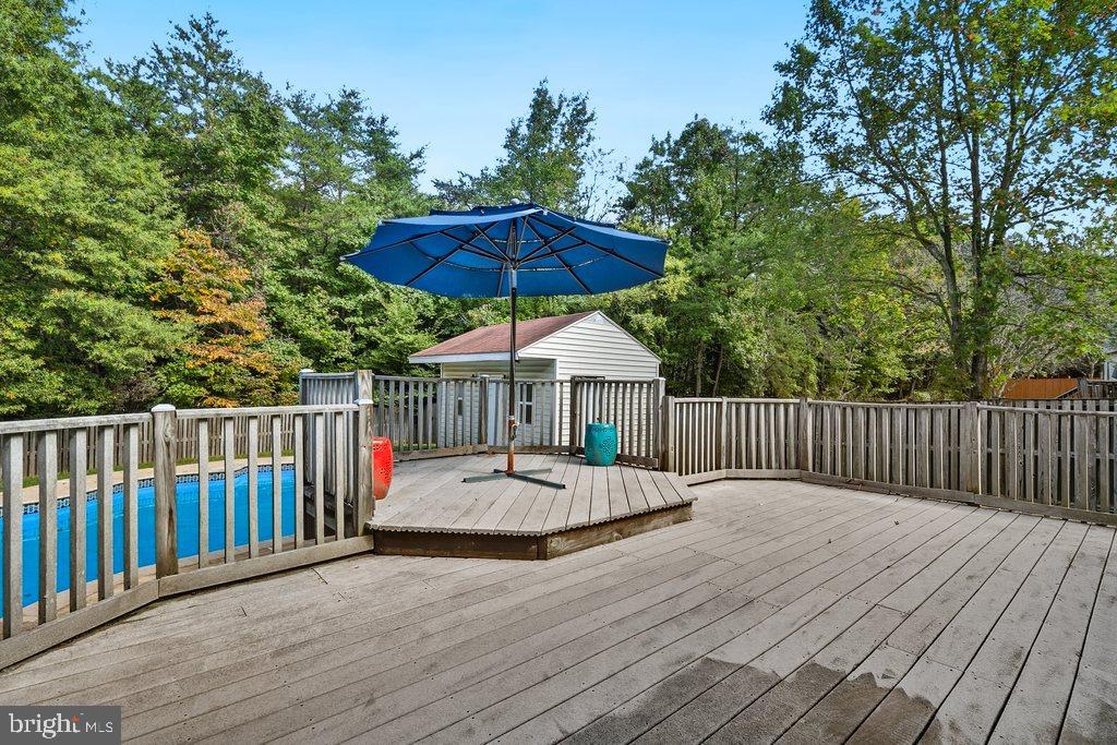 SNOWDEN POND - Residential