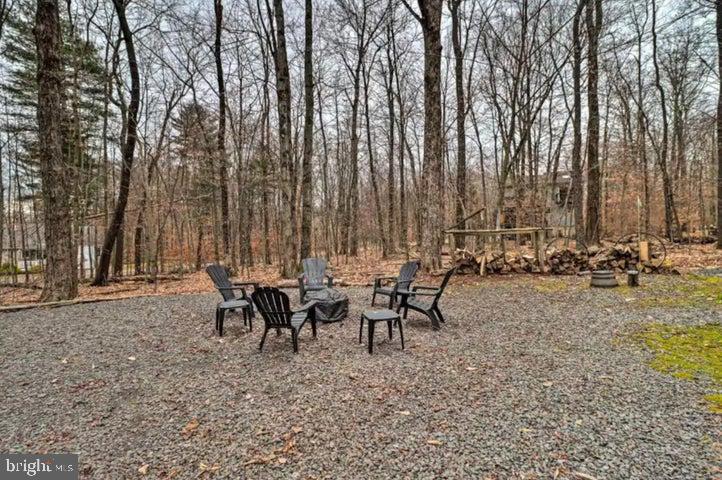 ARROWHEAD  LAKES - Residential