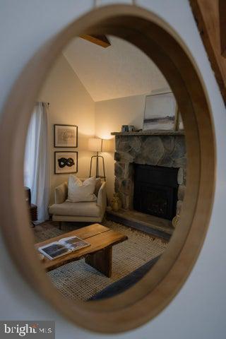 ARROWHEAD  LAKES - Residential