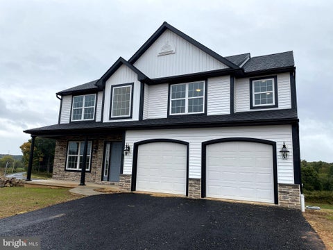 Homes For Rent - 1017 Antonio Drive<br/> READING, PA 19605