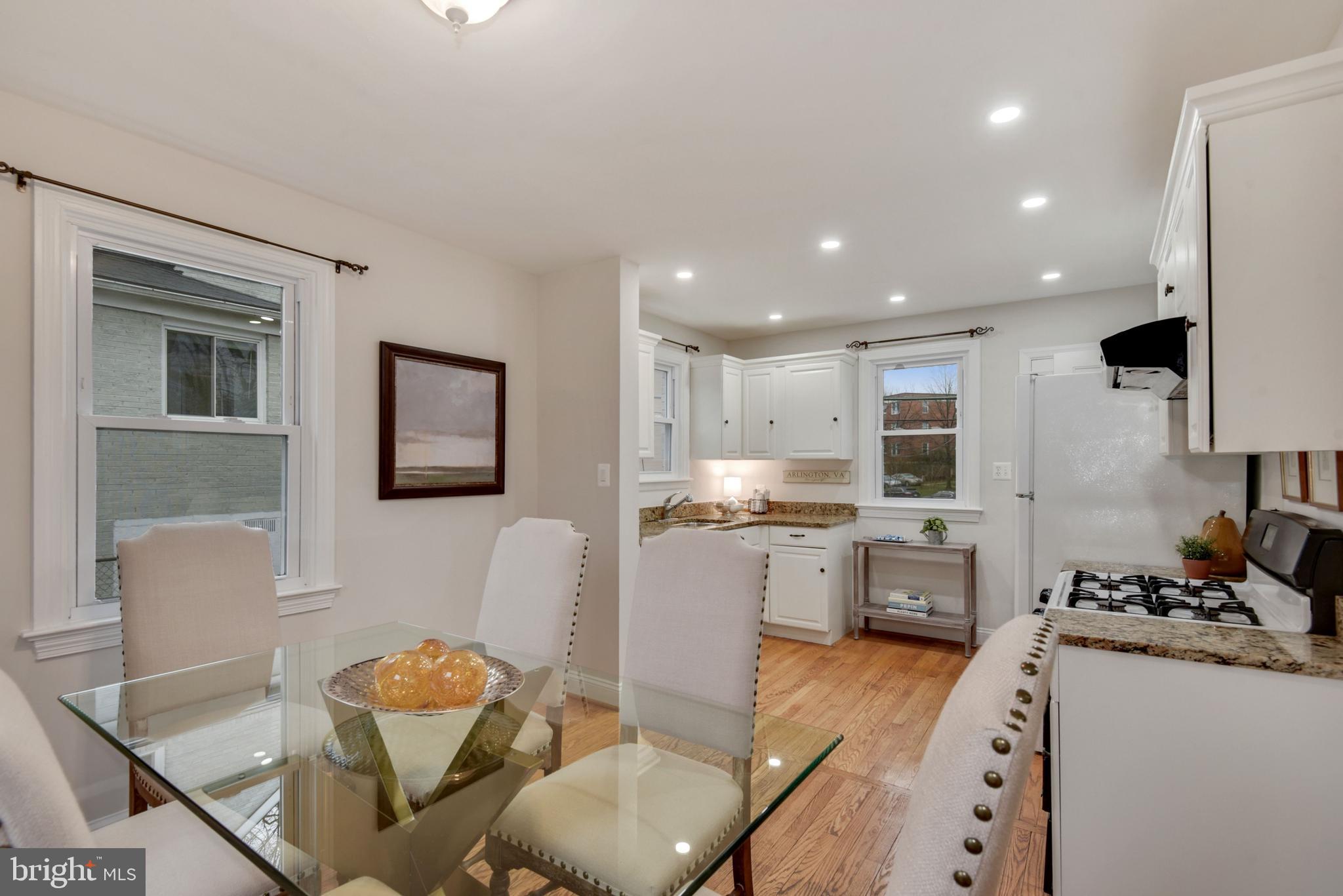 ARLINGTON HEIGHTS - Residential