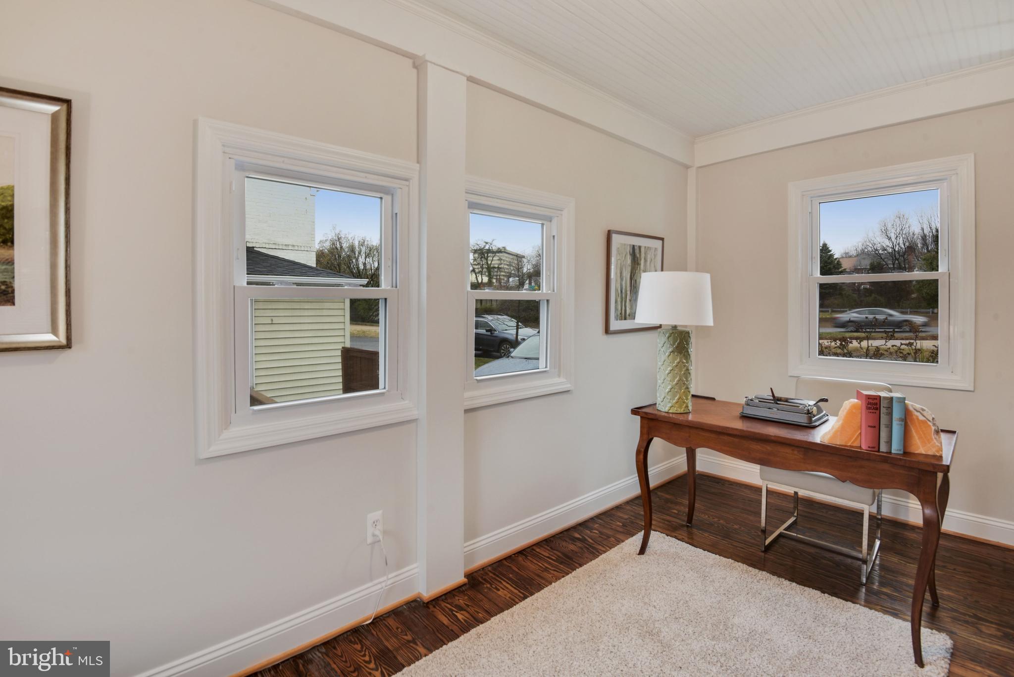 ARLINGTON HEIGHTS - Residential