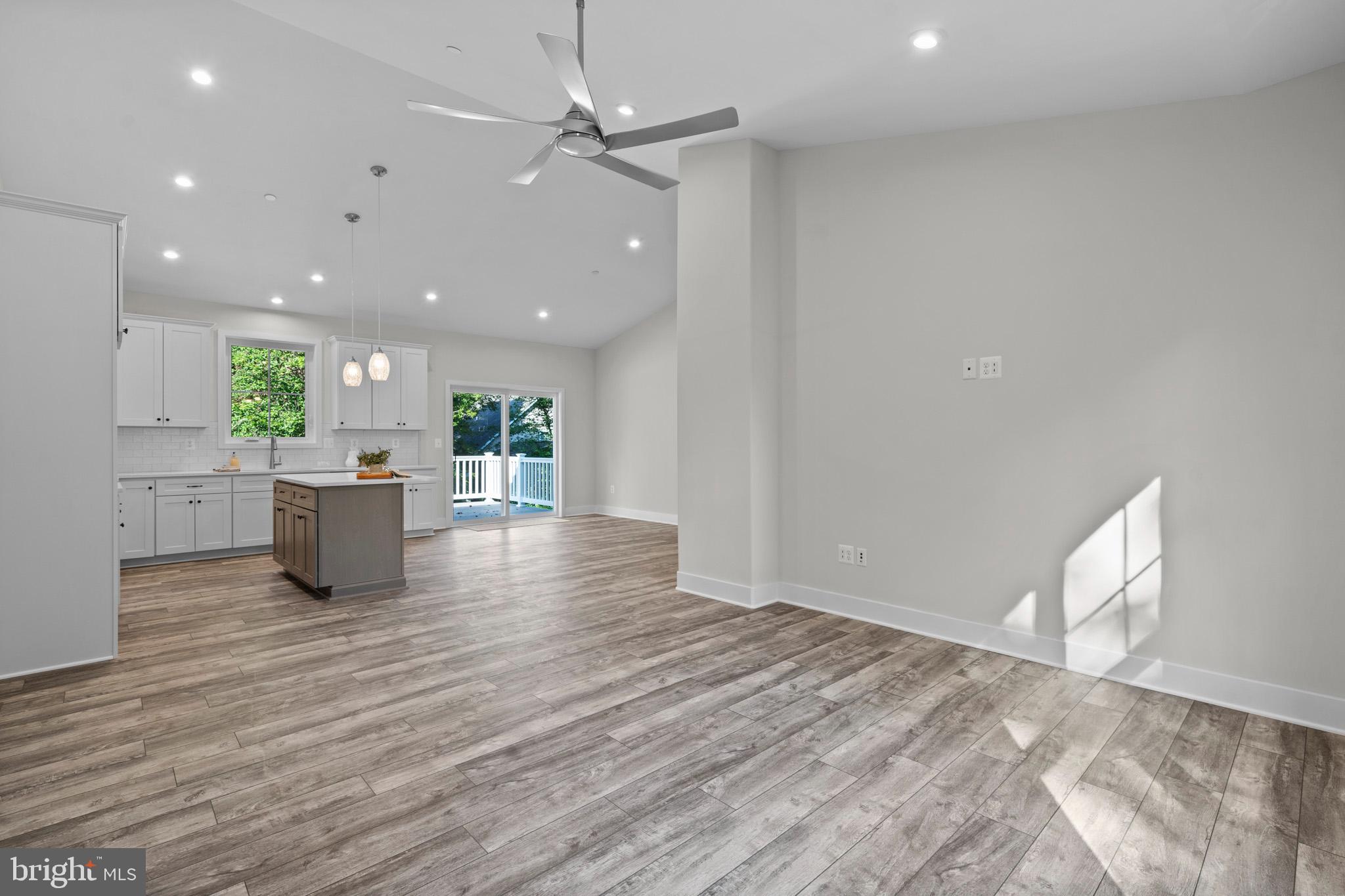 DRUM POINT - Residential