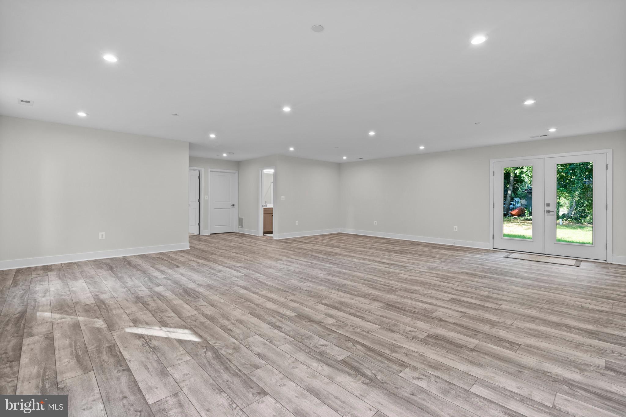 DRUM POINT - Residential