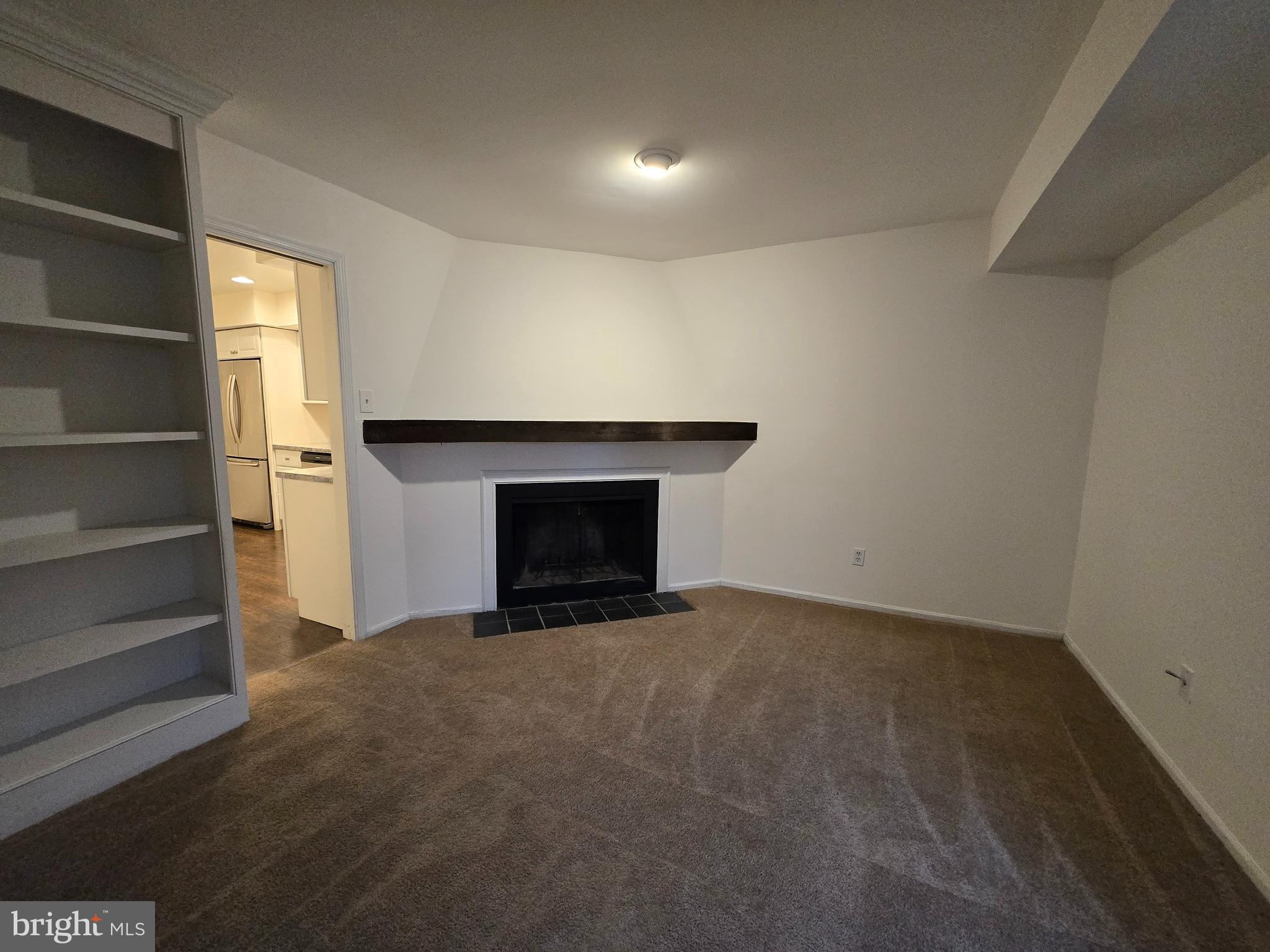 ASPENWOOD - Residential Lease