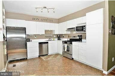 LAKE BRADDOCK - Residential Lease