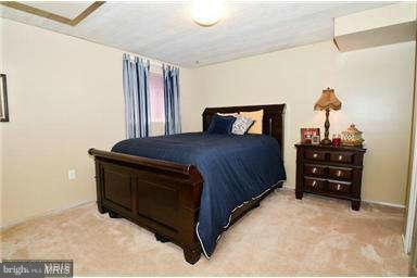 LAKE BRADDOCK - Residential Lease