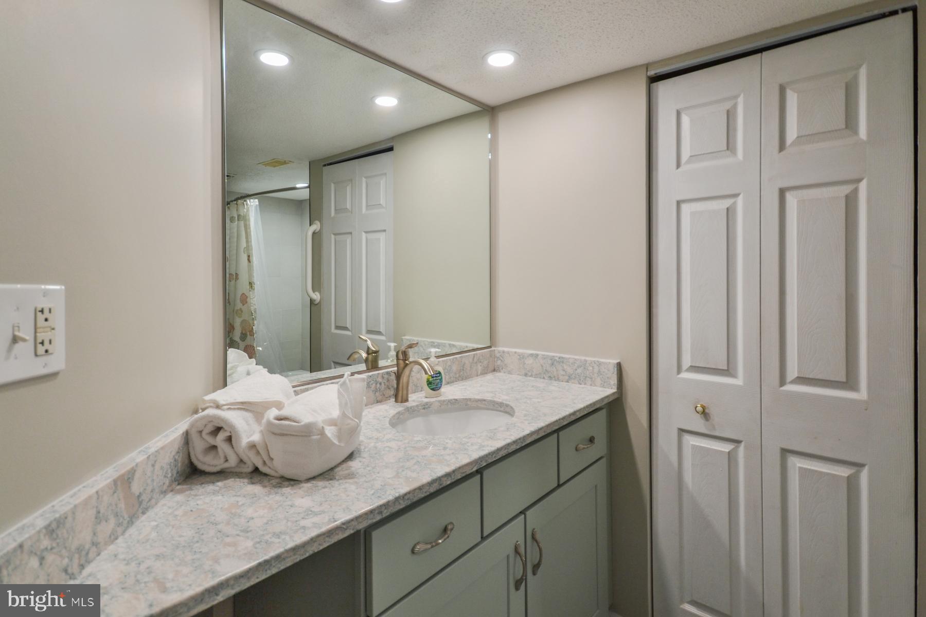 LITTLE SALISBURY - Residential