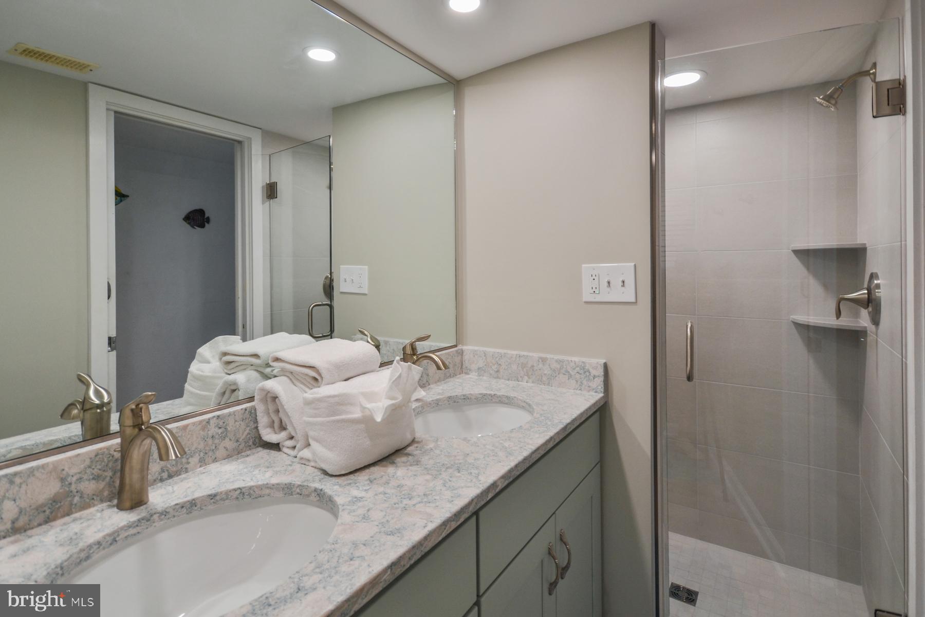 LITTLE SALISBURY - Residential