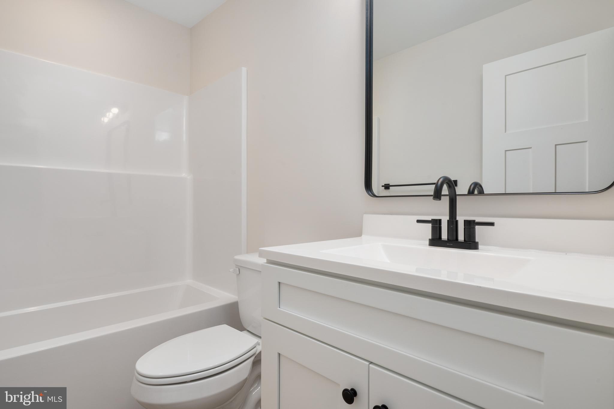 ROMANCOKE ON THE BAY - Residential