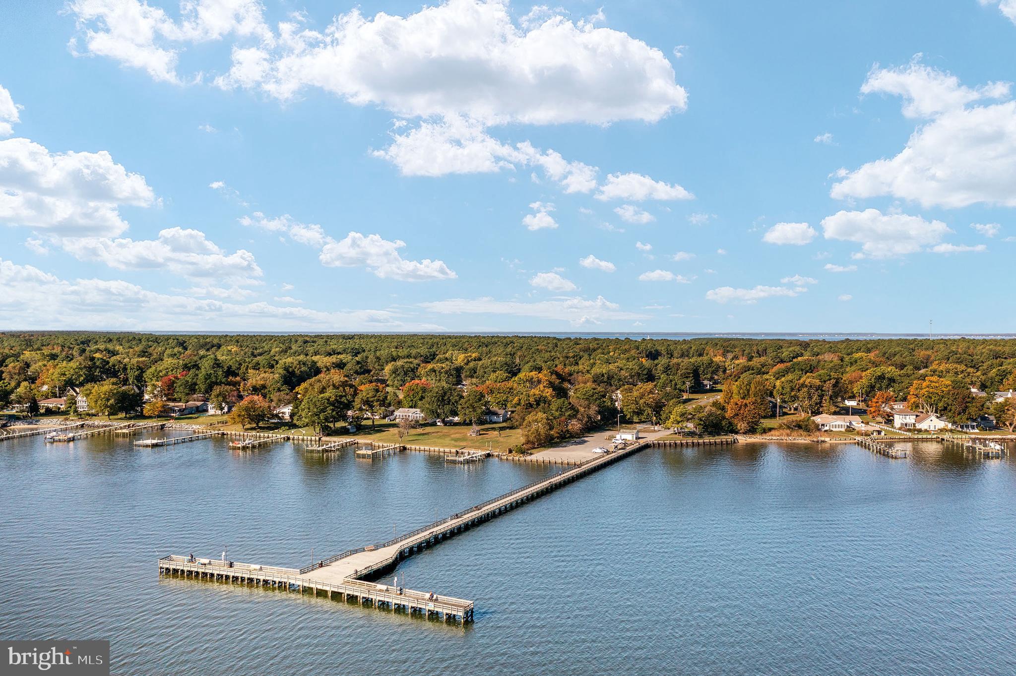 ROMANCOKE ON THE BAY - Residential