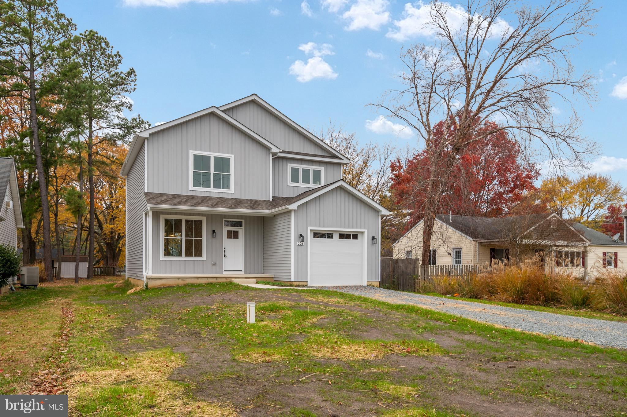 ROMANCOKE ON THE BAY - Residential