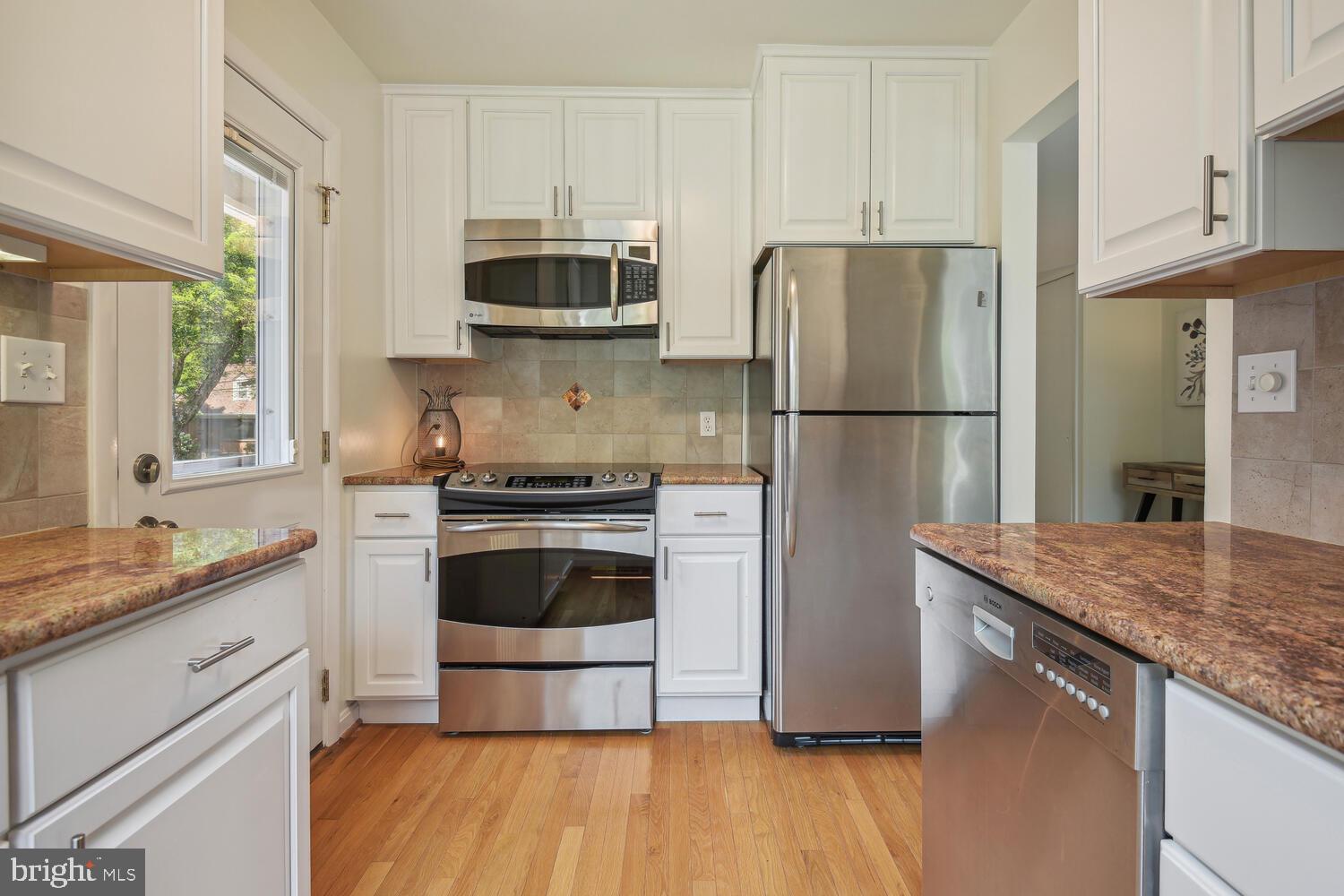 ROCK CREEK PALISADES - Residential