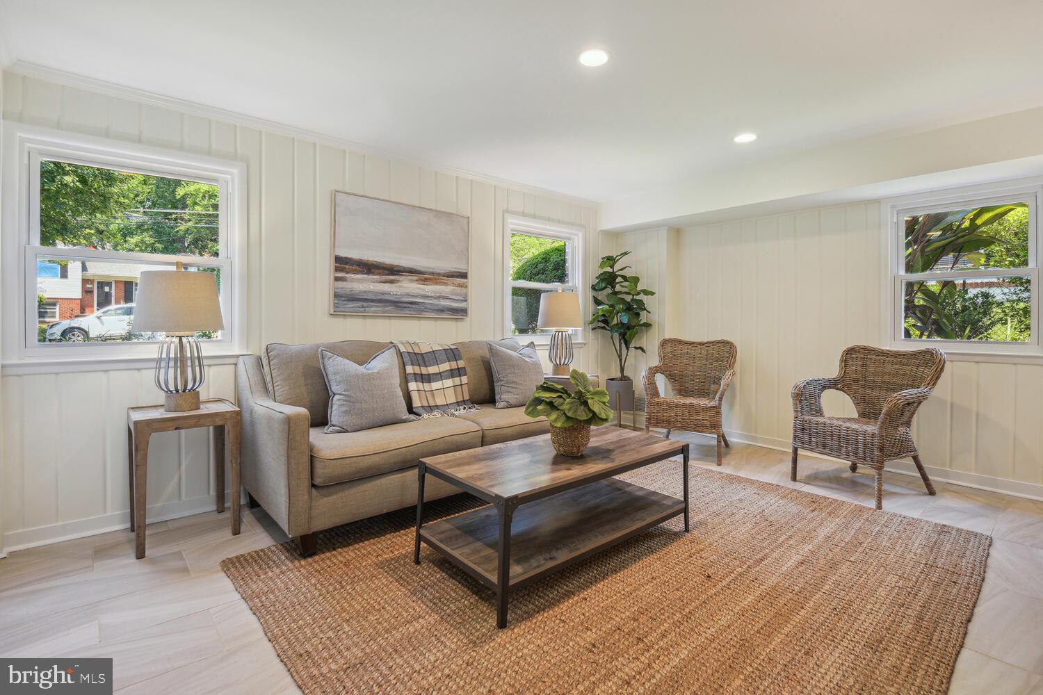 ROCK CREEK PALISADES - Residential