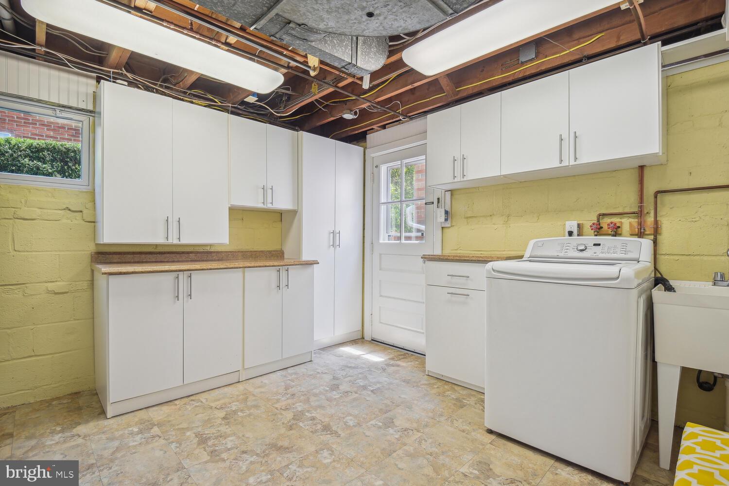 ROCK CREEK PALISADES - Residential