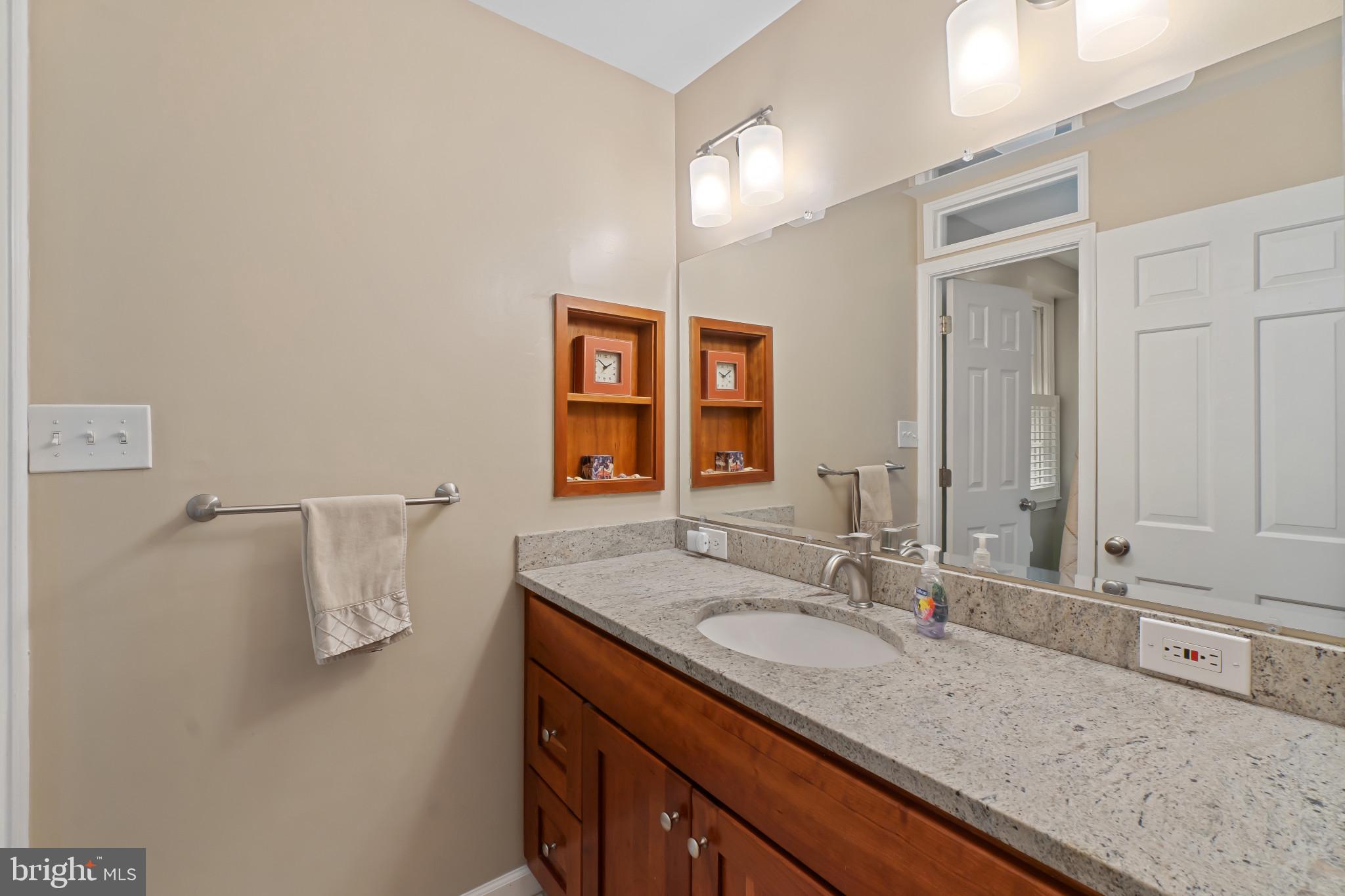 FAIR OAKS ON THE MAGOTHY - Residential