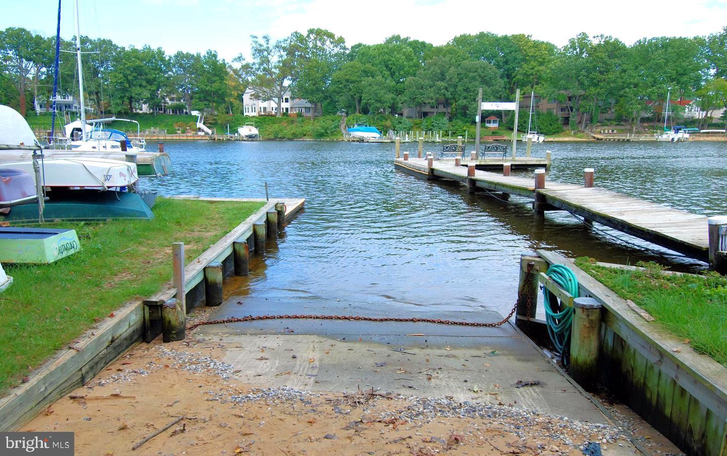 FAIR OAKS ON THE MAGOTHY - Residential