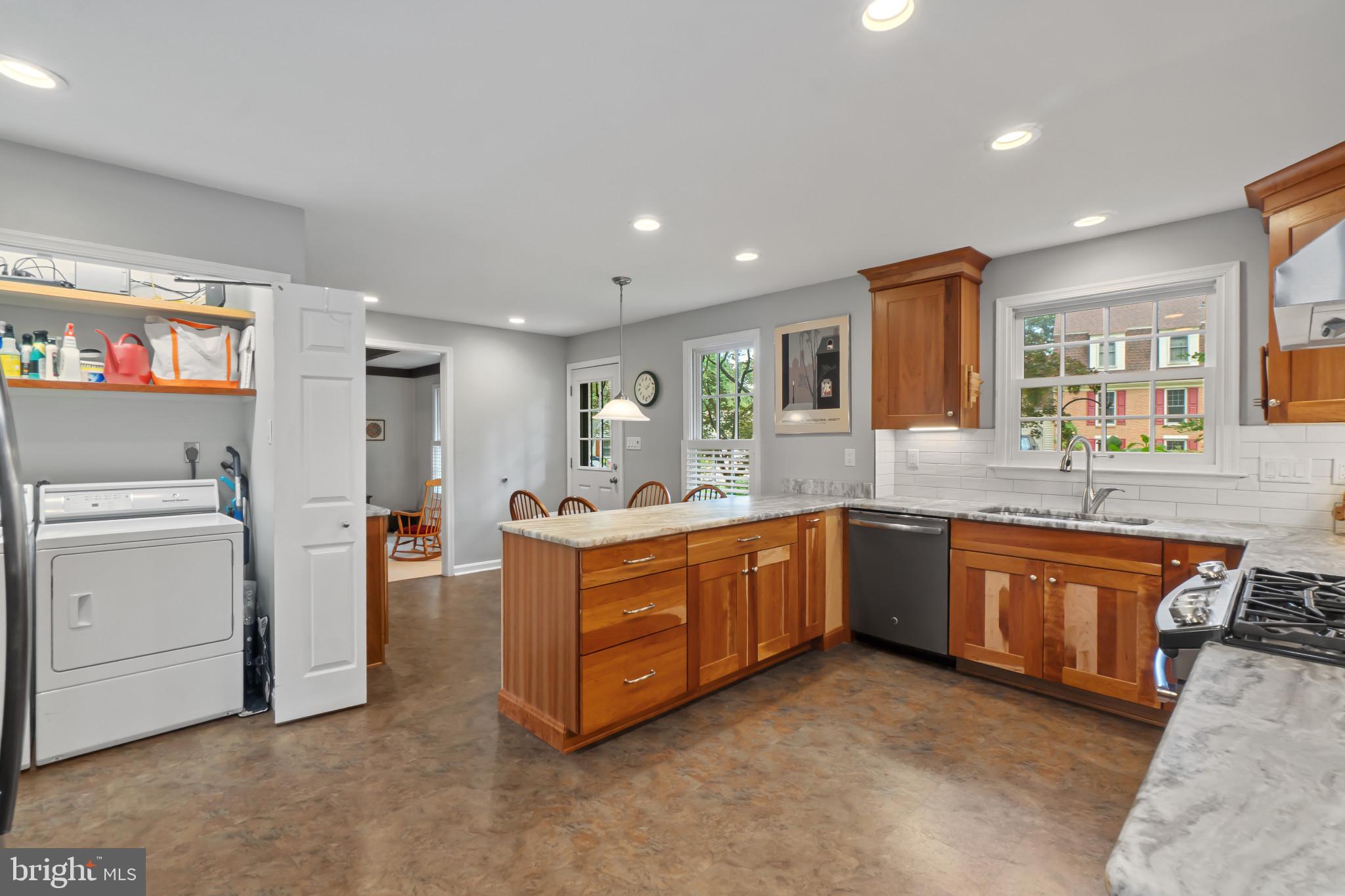 FAIR OAKS ON THE MAGOTHY - Residential