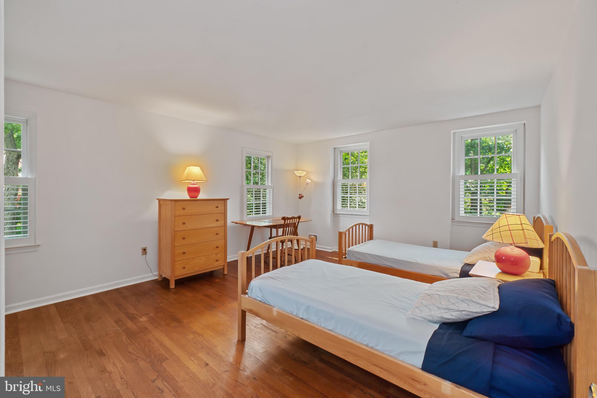 FAIR OAKS ON THE MAGOTHY - Residential