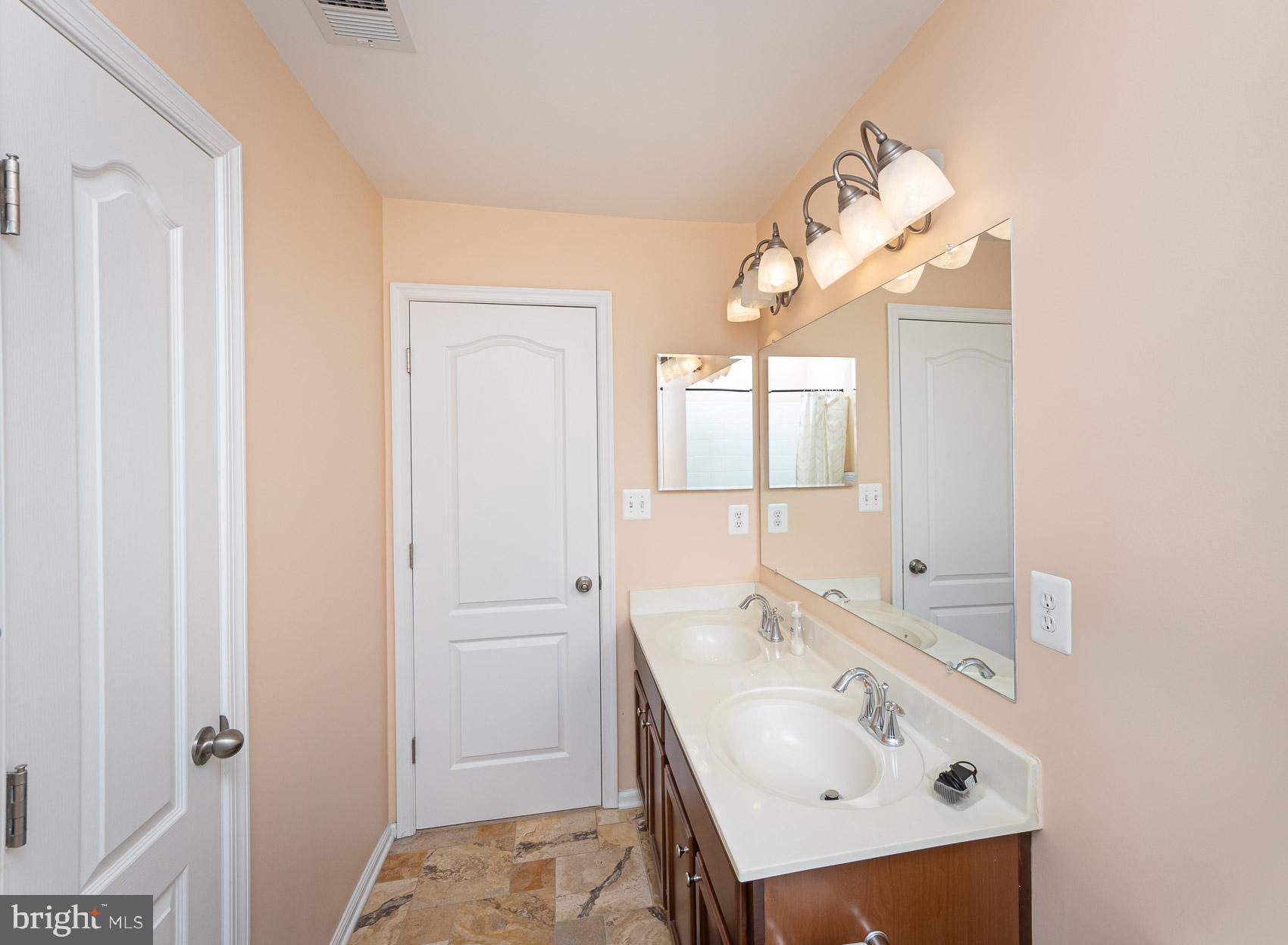 TANYARD SPRINGS - Residential