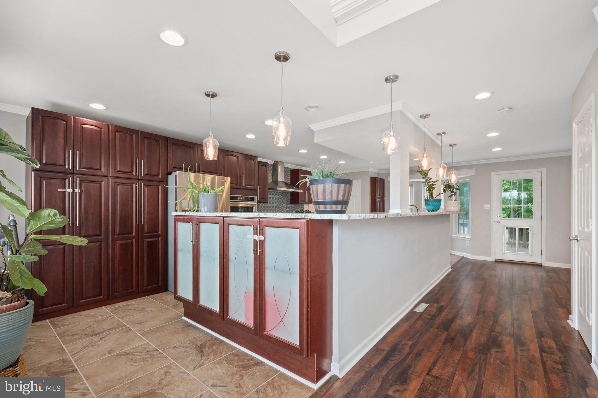 BEXLEY MANOR - Residential