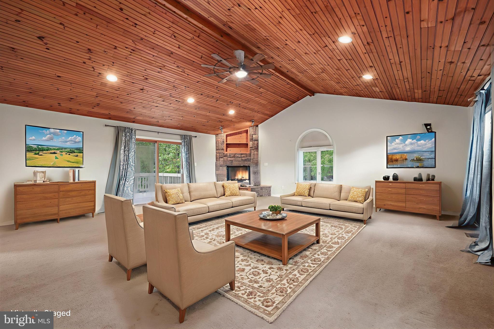 BEXLEY MANOR - Residential