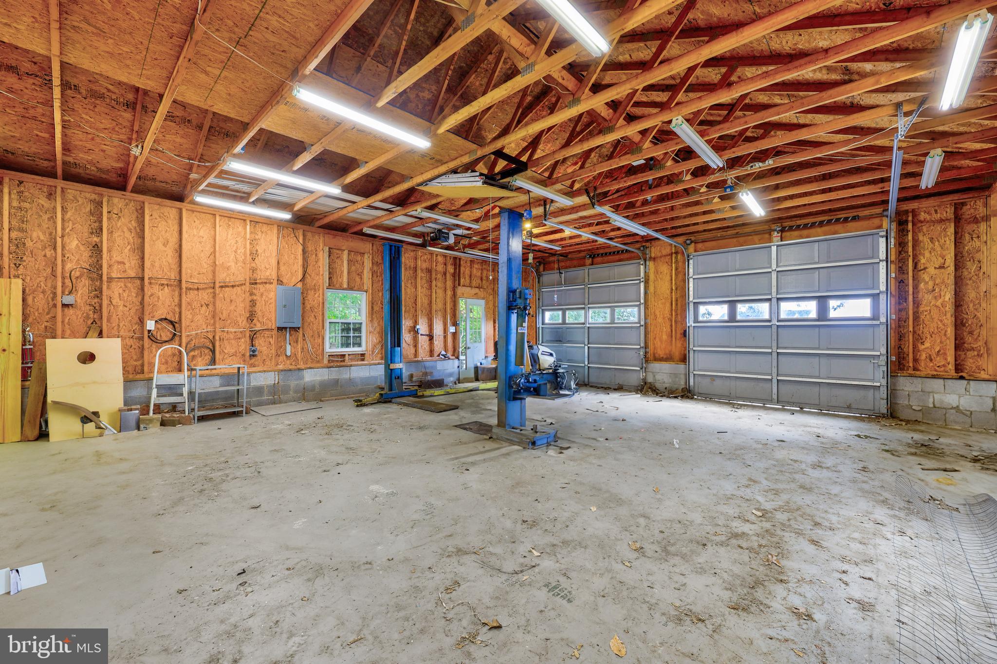 BEXLEY MANOR - Residential