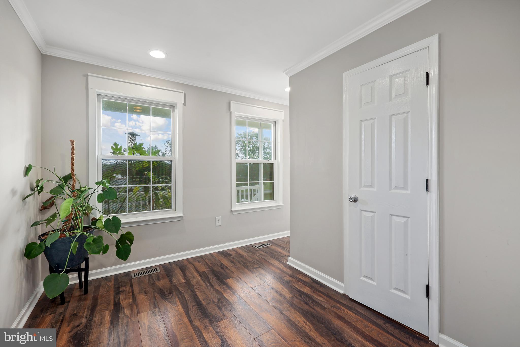 BEXLEY MANOR - Residential