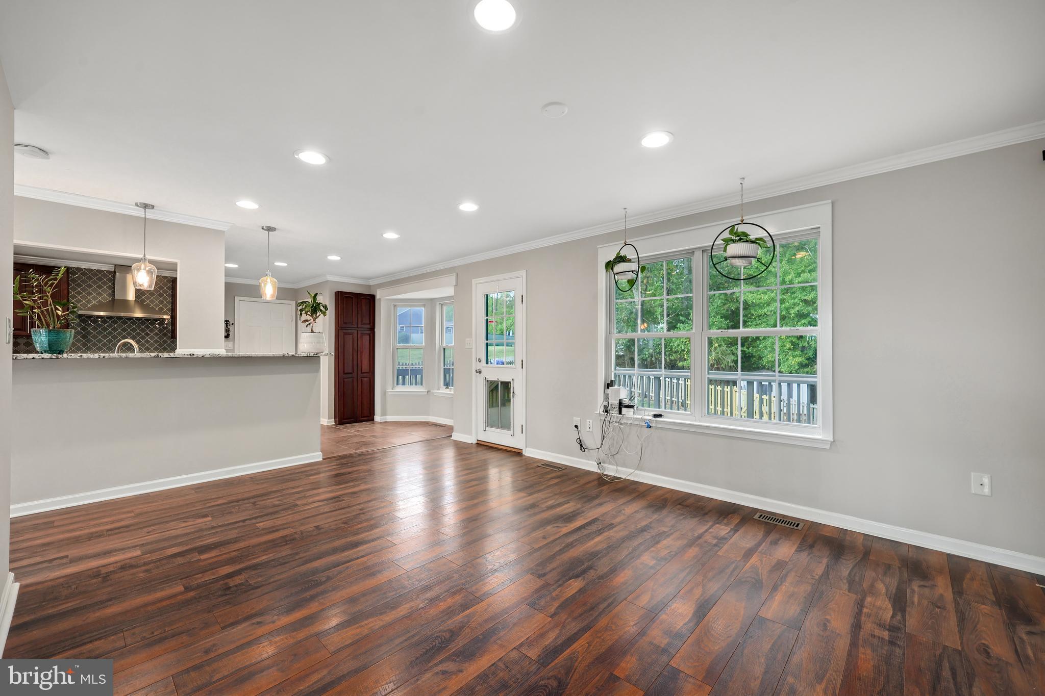 BEXLEY MANOR - Residential