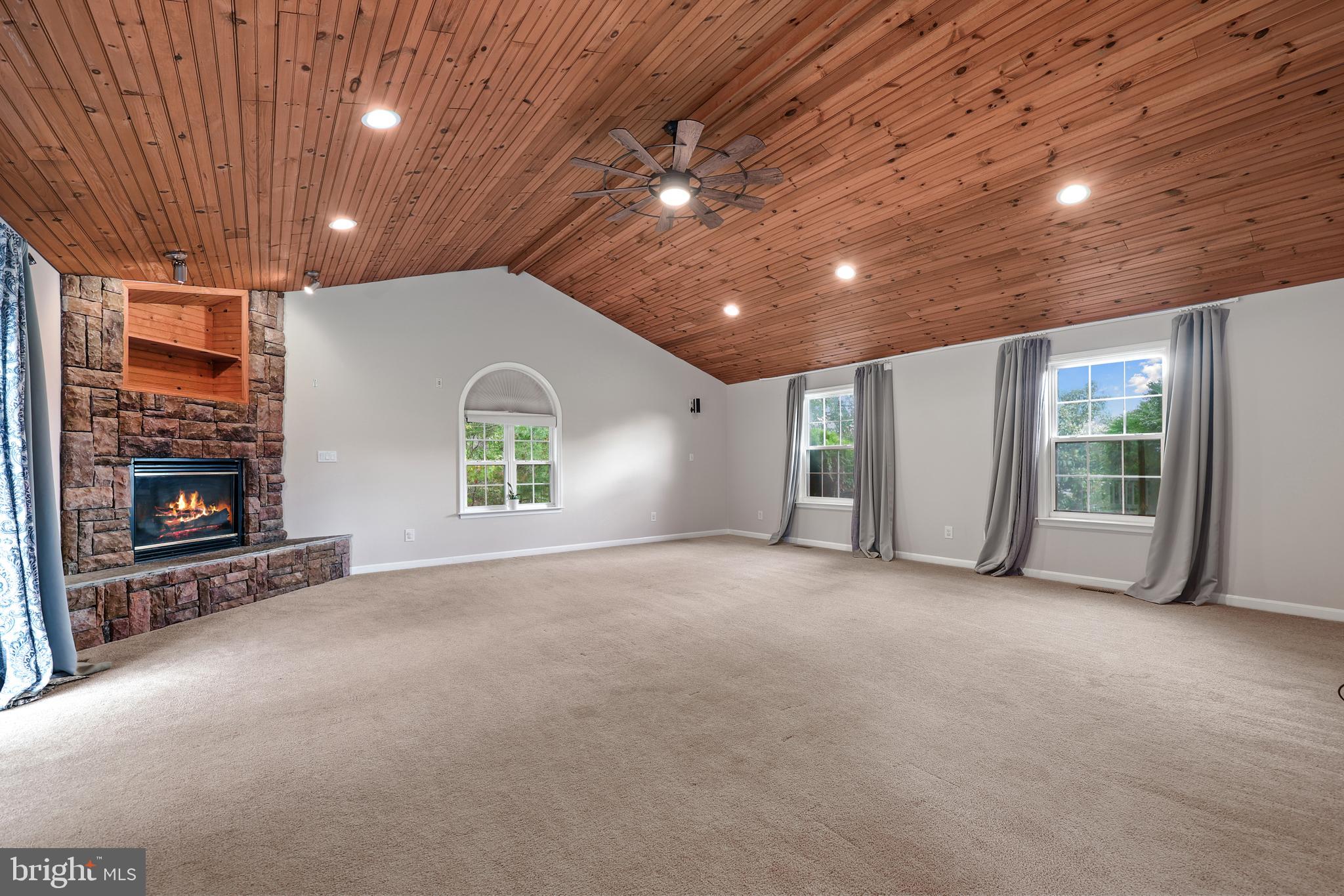 BEXLEY MANOR - Residential