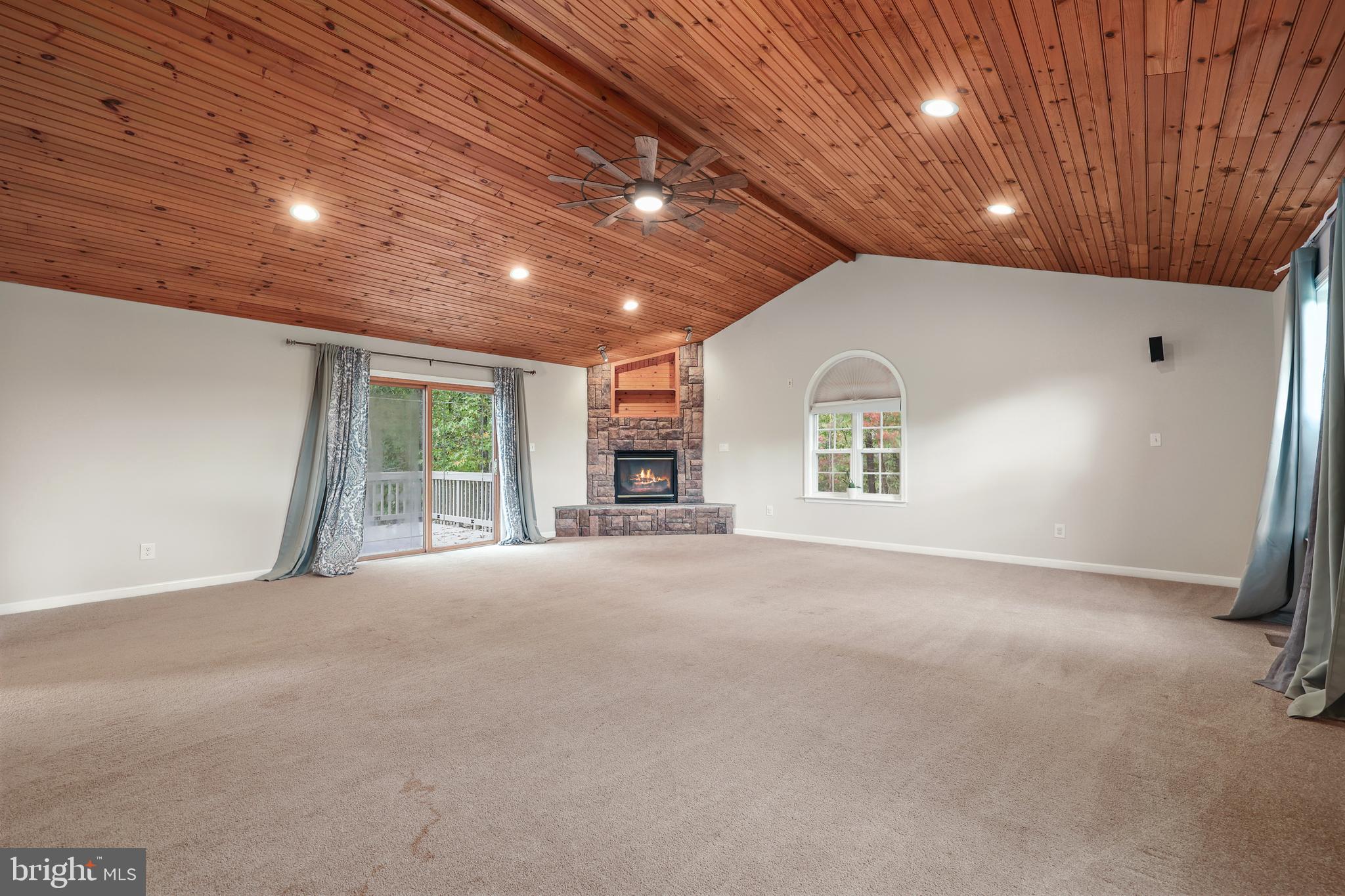 BEXLEY MANOR - Residential