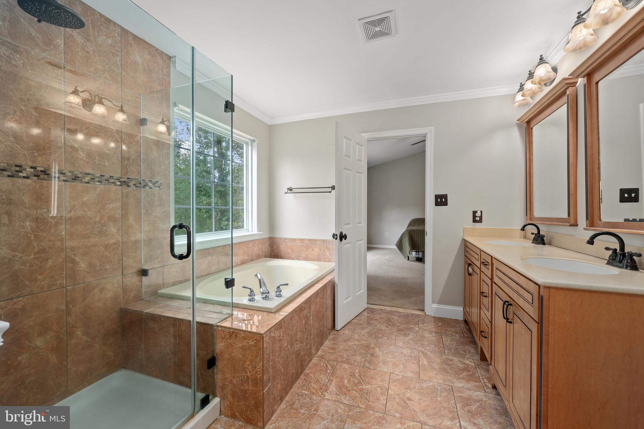 BEXLEY MANOR - Residential