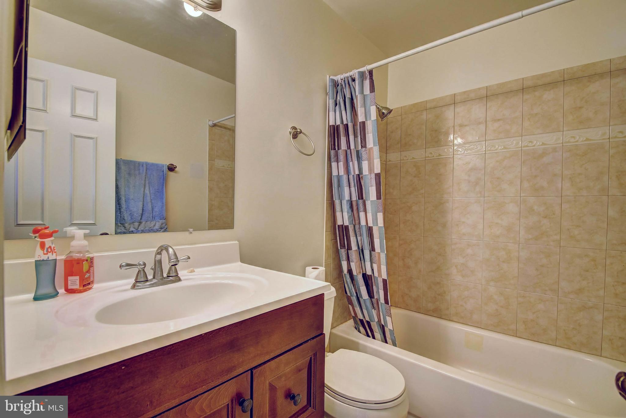 BROAD OAKS - Residential