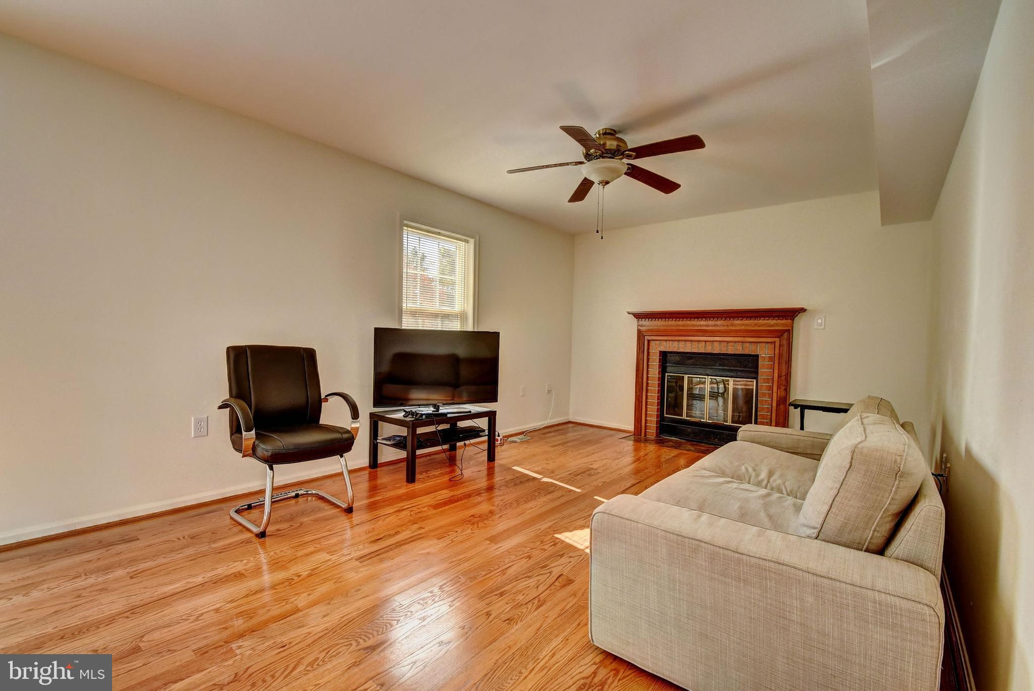 BROAD OAKS - Residential