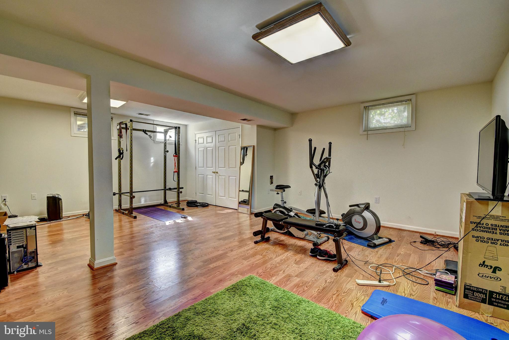 BROAD OAKS - Residential