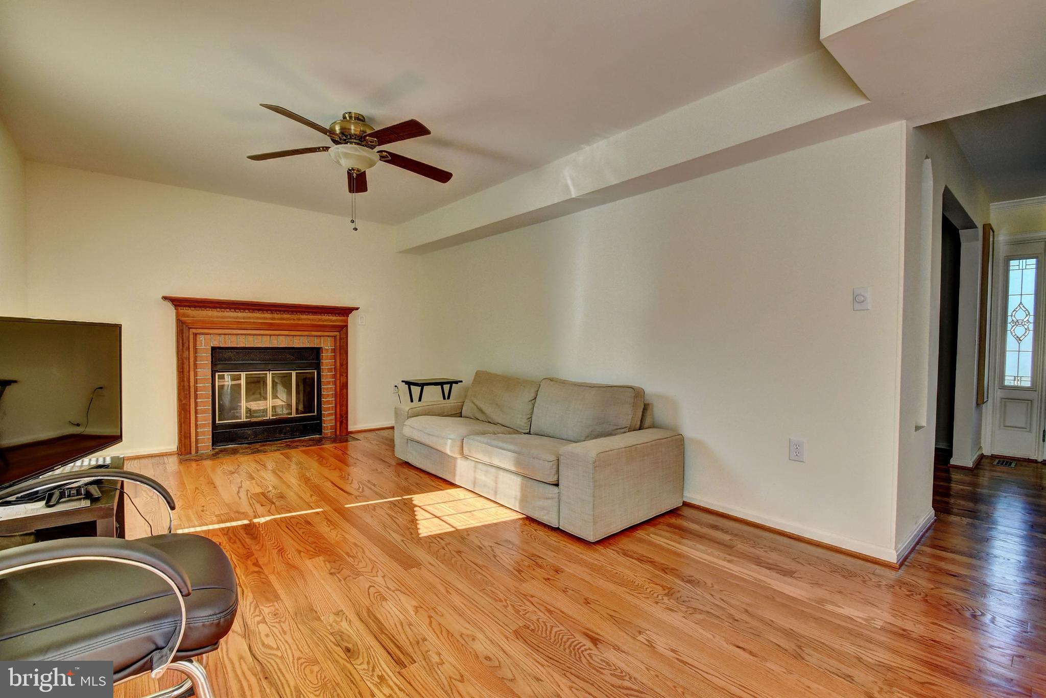 BROAD OAKS - Residential