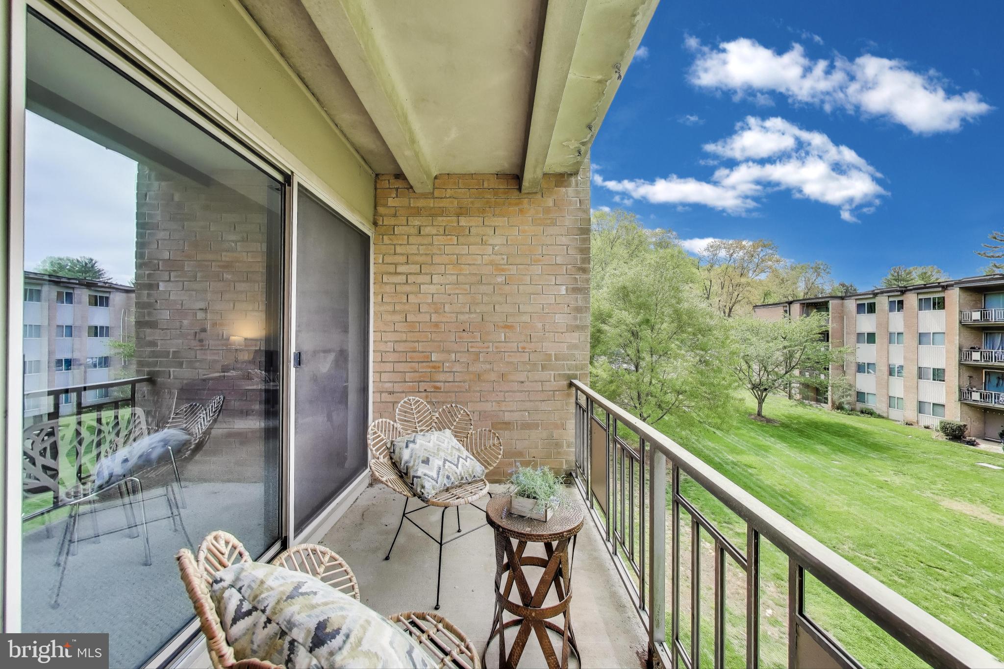 BETHESDA PARK - Residential