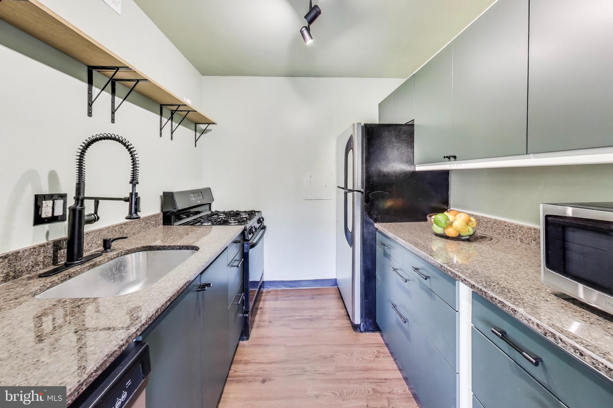 BETHESDA PARK - Residential