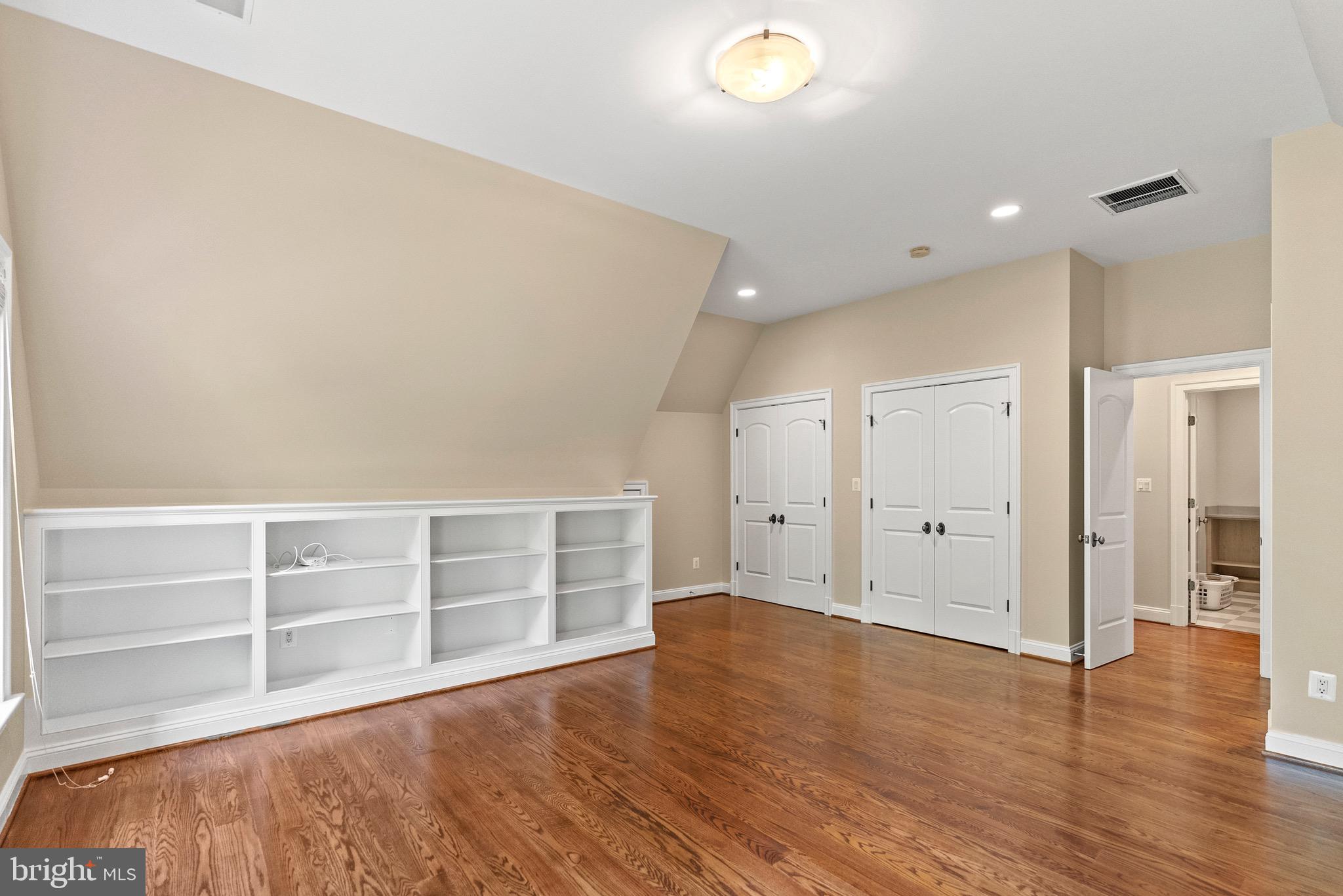 GREAT FALLS WOODS - Residential