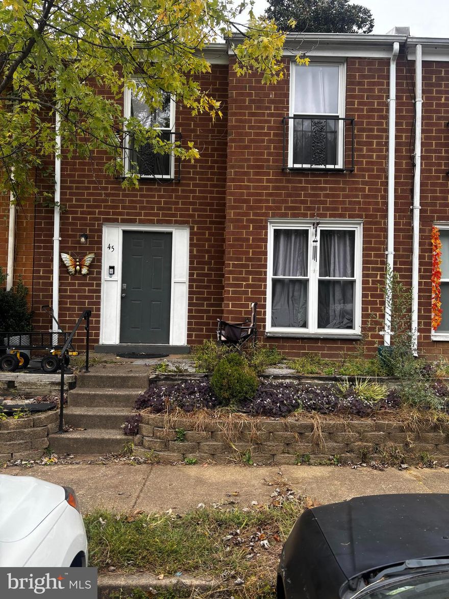 Charming two level, 3 bedroom townhome with two assigned parking spaces right outside your front door. Washer and dryer in unit. Fenced backyard with storage shed. Small room off of kitchen makes an excellent storage or perfect pantry space for Costco shoppers! Call to tour today.