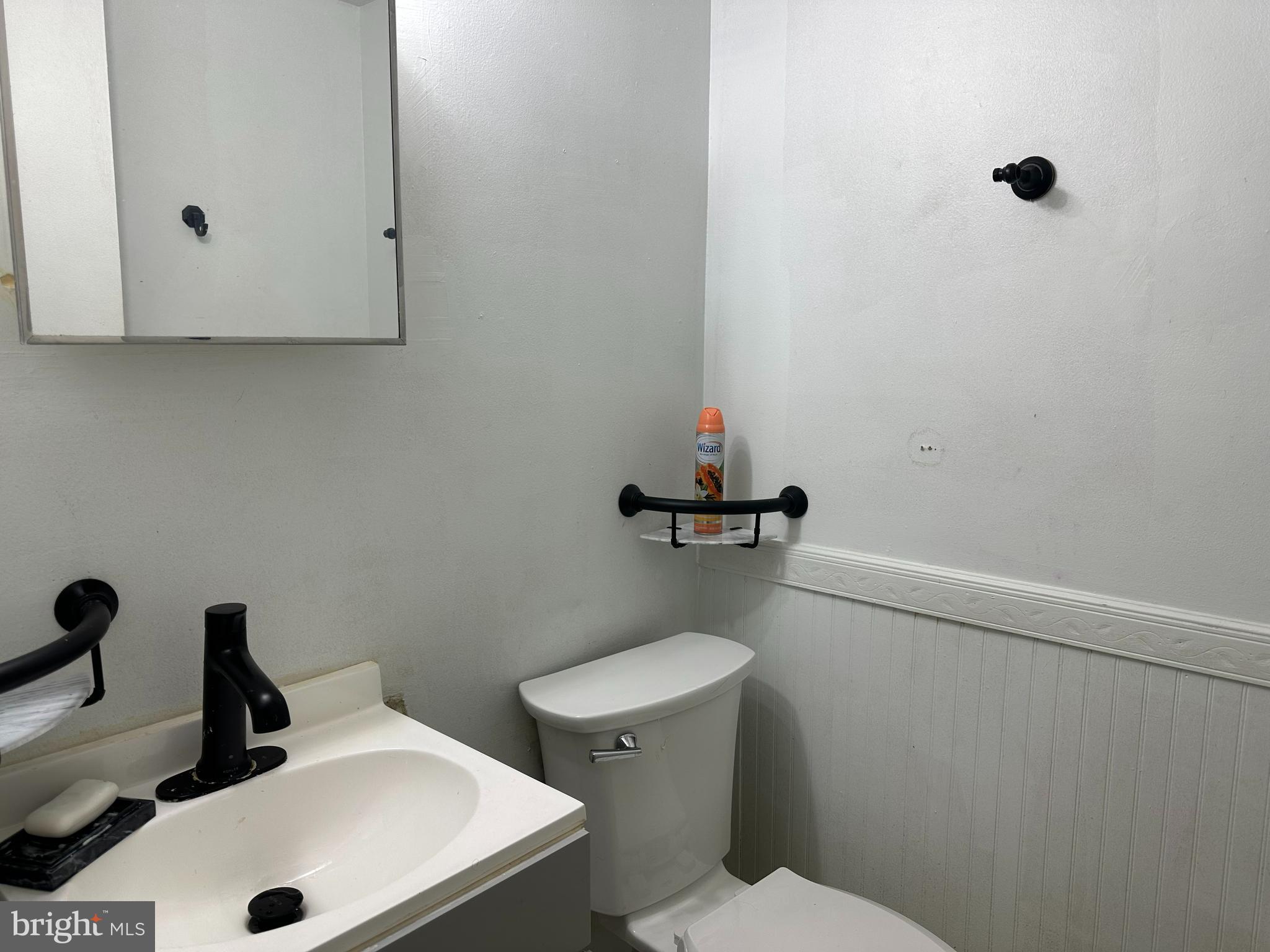 STAFFORD OAKS - Residential Lease