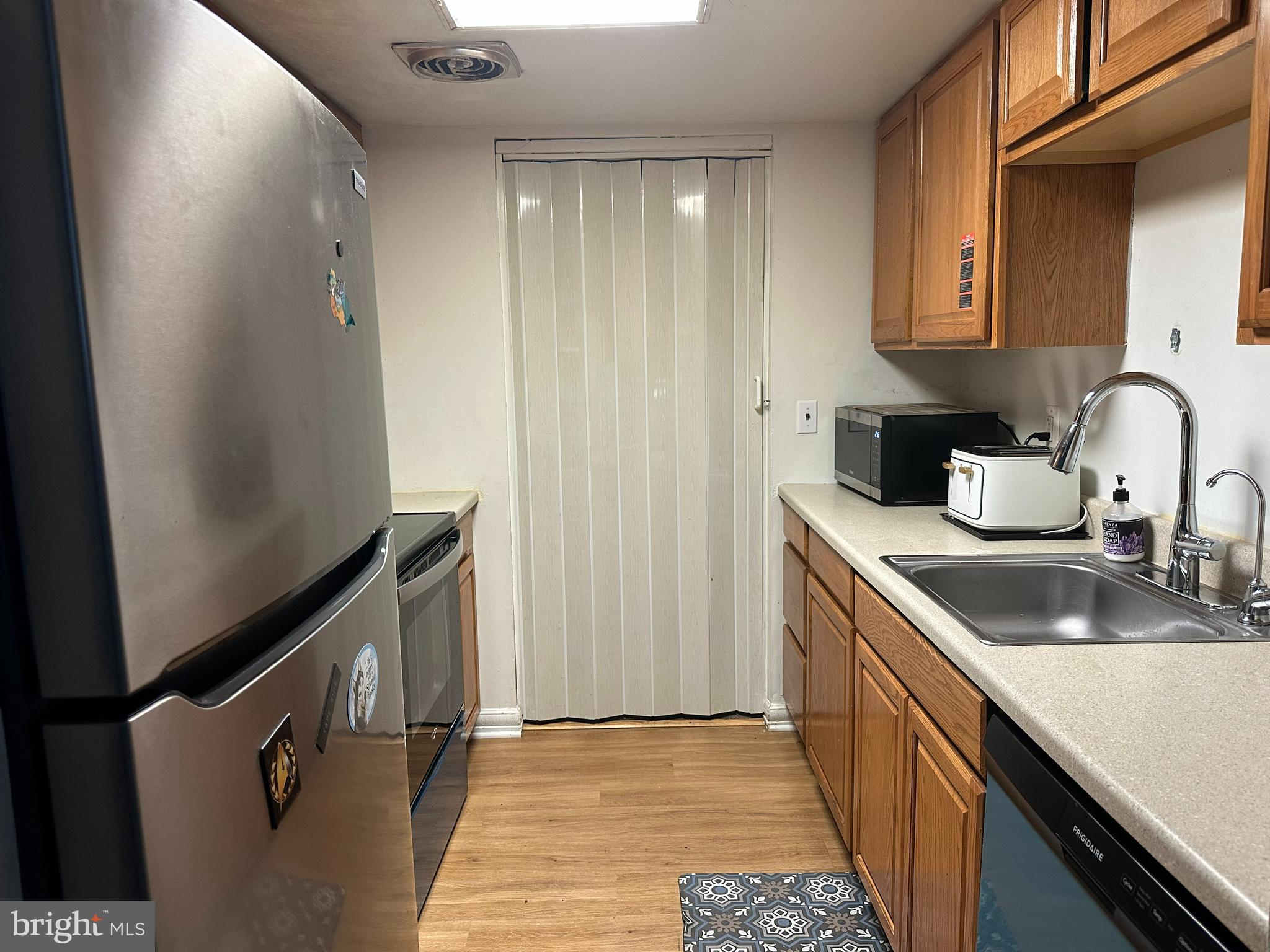 STAFFORD OAKS - Residential Lease