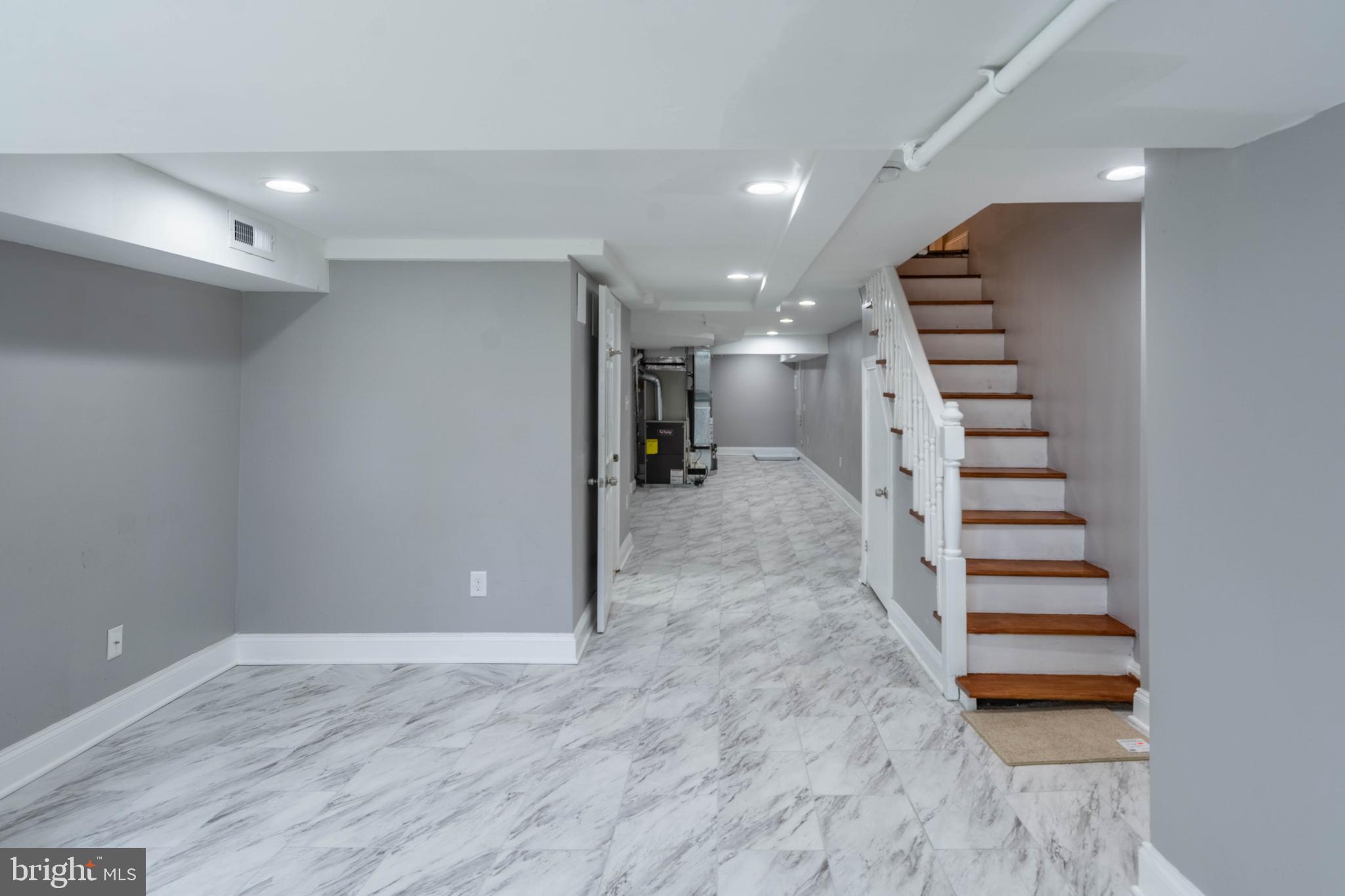 WAVERLY - Residential