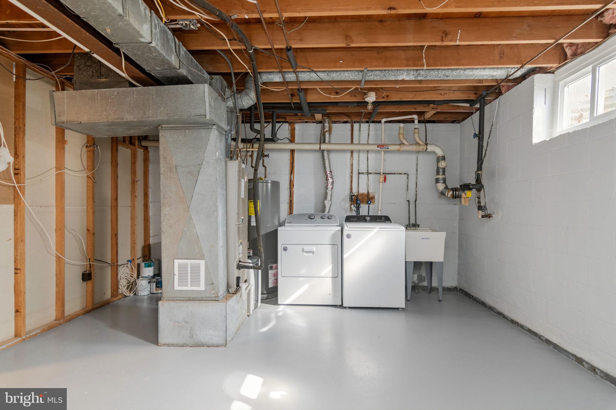 COURTS OF CHANDON - Residential